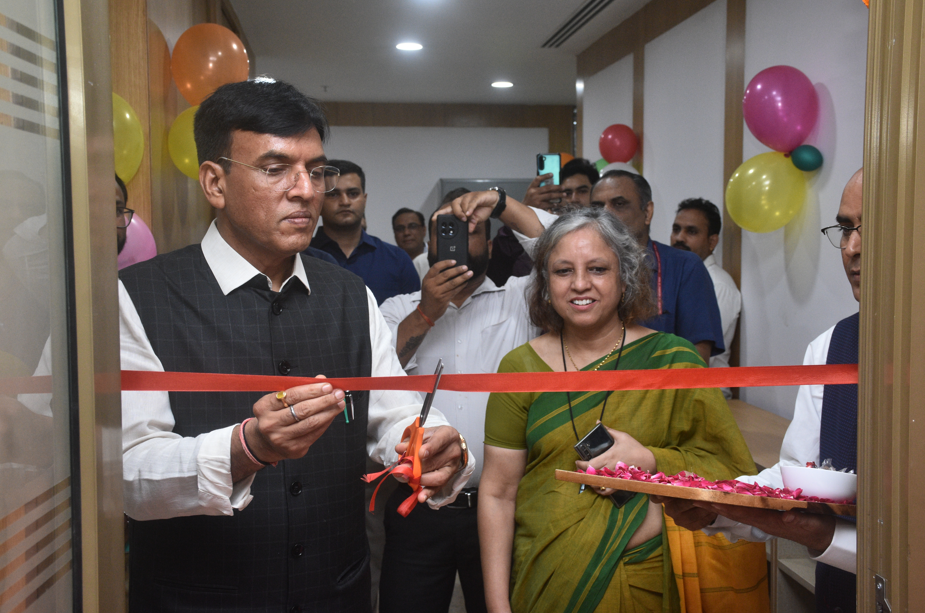 Photographs of inauguration of Ladies Common Room, Yoga Kaksh and a Doctor’s cabin in EPFO (16-August-2024